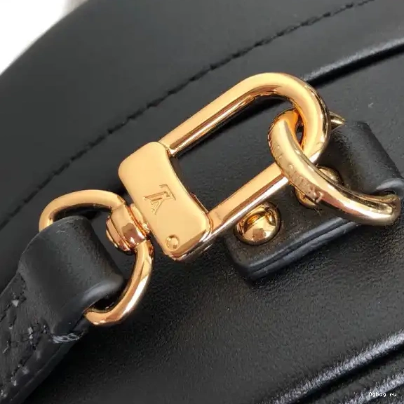With Louis Vuitton Alligator Leather CHAPEAU BOITE PETITE 0515